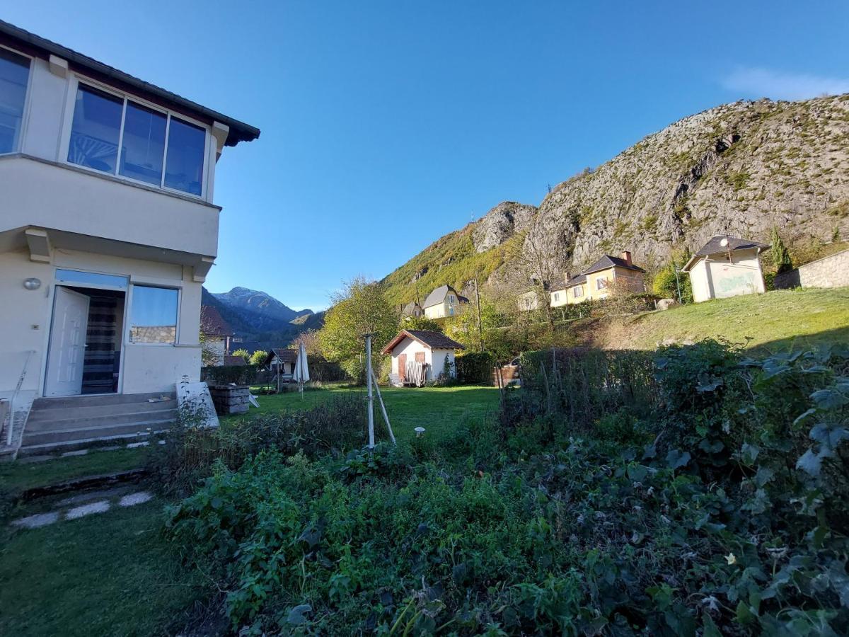 Beau Jardin Proche Randonnee Ski Calme Plain Pied Auzat Екстериор снимка